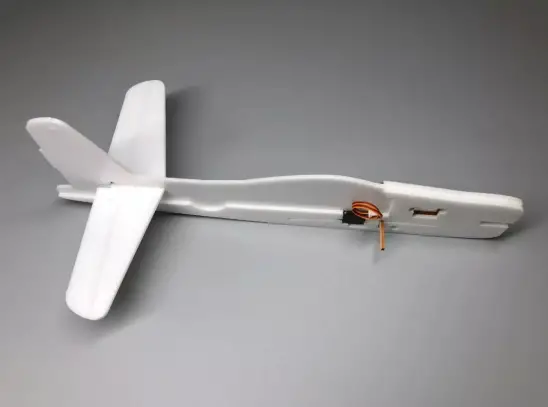 Insert horizontal tail