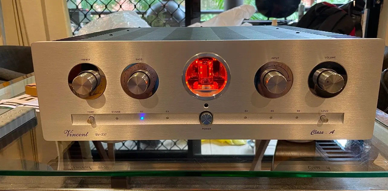 Vincent Sv-737 Integrated Hybrid Class A Stereo Amplifier Instruction Manual Vincent Sv-737 Integrated Hybrid Class A Stereo Amplifier Instruction Manual