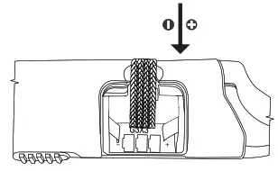 CARSON MP-300 MicroPen 24x-53x LED - REPLACING BATTERIES 2