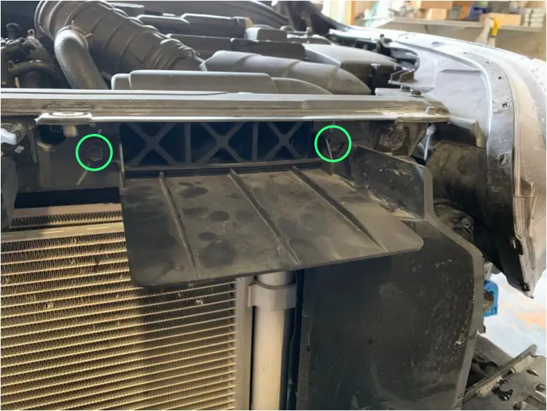 VELOSSA TECH 2019-2020+ - Stock Components Removal