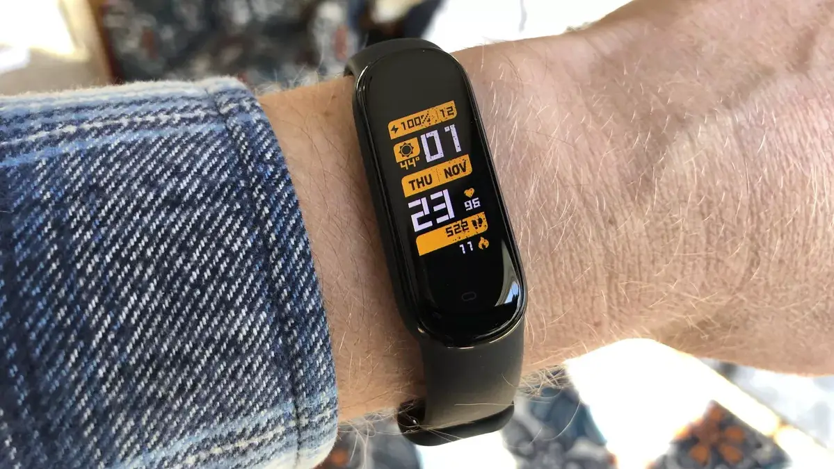Amazfit Fitness Tracker User Manual