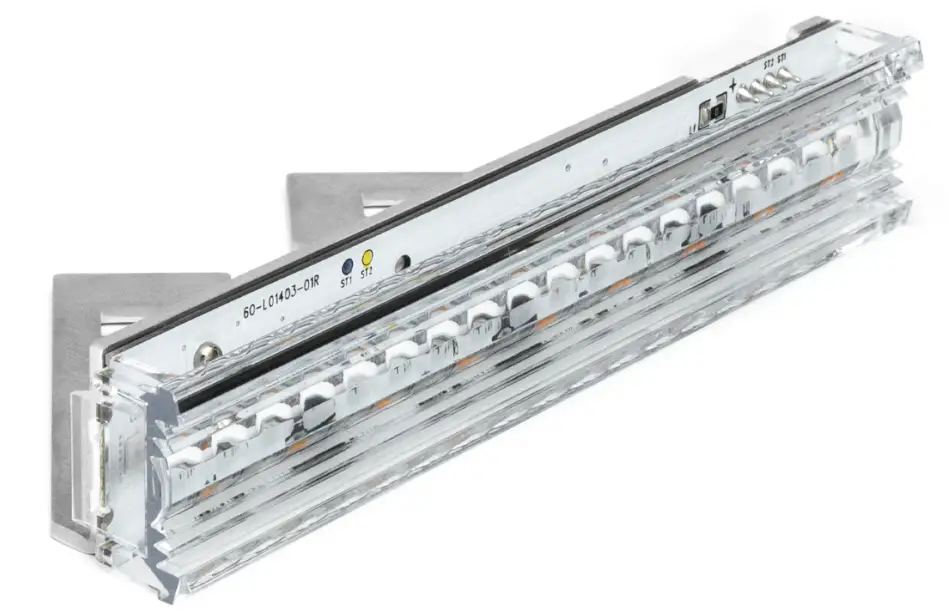 Cell2 12VDC Silverblade Lighthead END Linear product