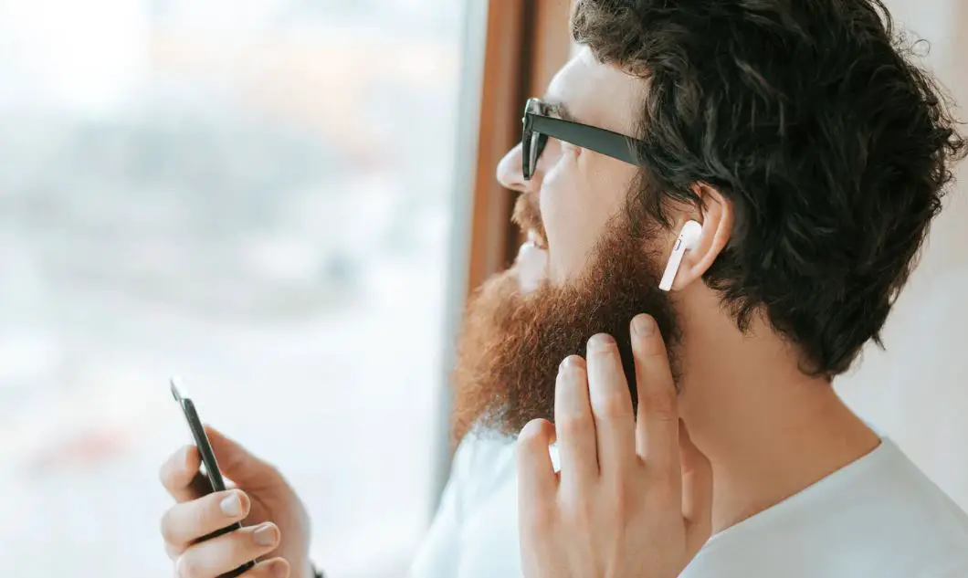 Airvibes V40059w Pro Wireless Bluetooth Earbuds User Manual