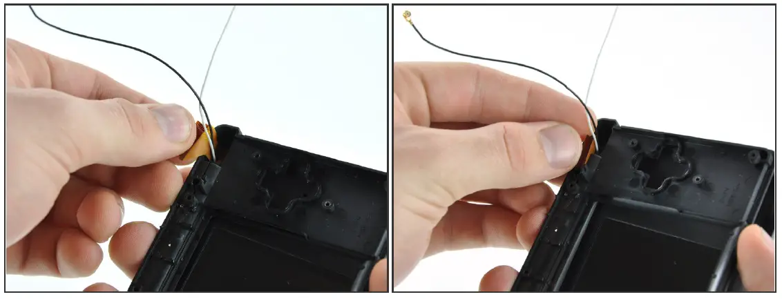 IFIXIT-Nintendo-DS-Lite-Front-Display-Bezel-Replacement-08