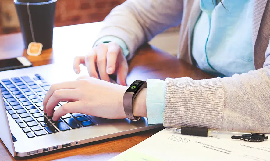 Guardo Fit Coach Hr Unique 2 Activity Tracker User Manual Guardo Fit Coach Hr Unique 2 Activity Tracker User Manual