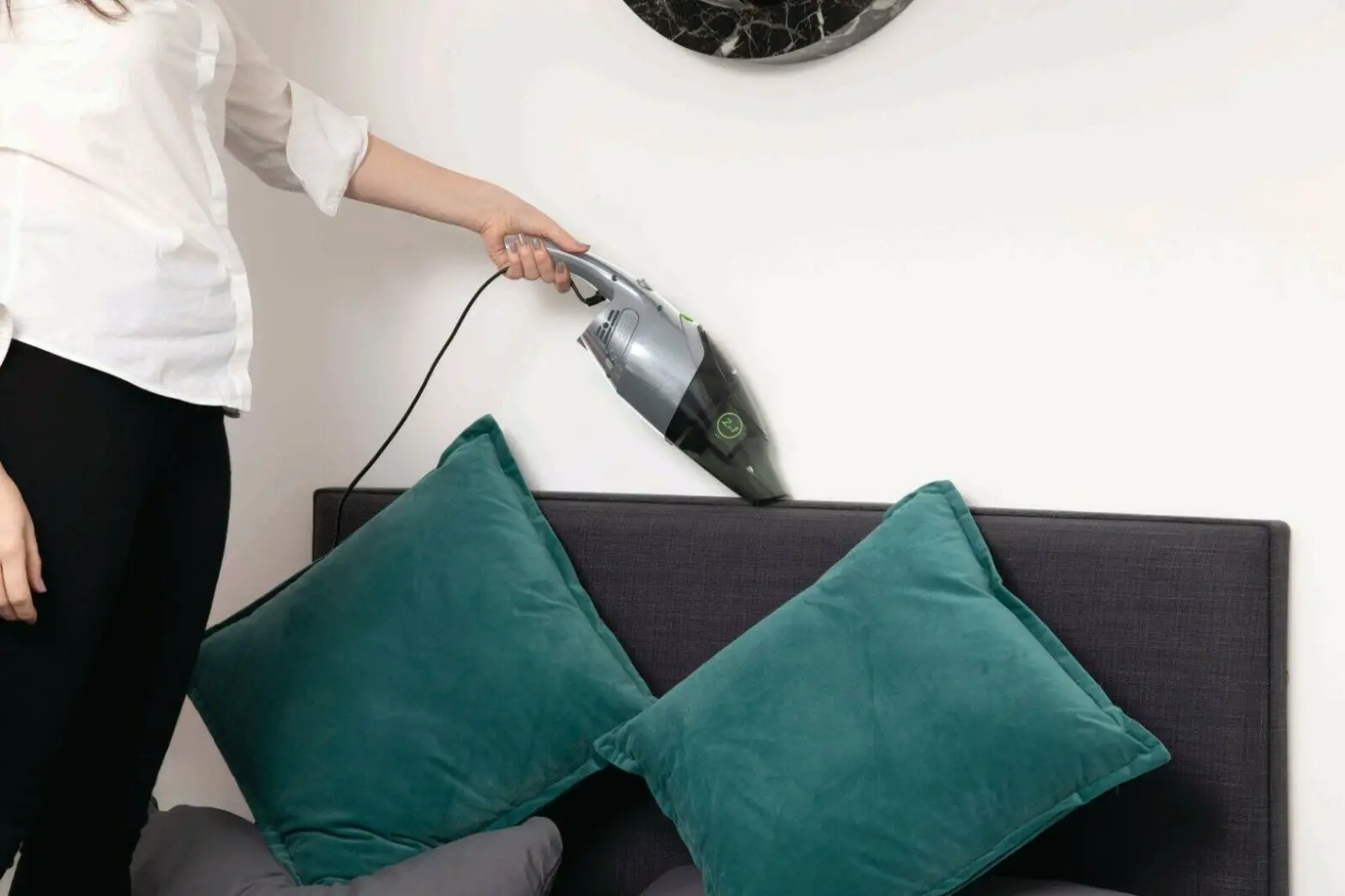 Daewoo Tornado Essential 600w Corded Vacuum User Manual