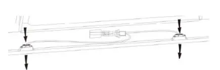 Hoover HBVS685TX 60cm Cooker Hood User Manual - Changing a light bulb