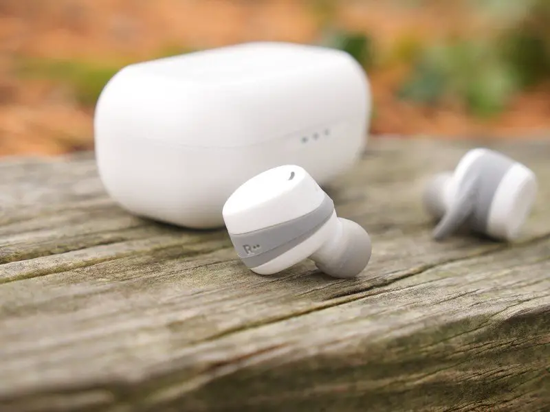 Braven B07wdq9d4x Flye Sport Burst Wireless Earbuds User Manual Braven B07wdq9d4x Flye Sport Burst Wireless Earbuds User Manual