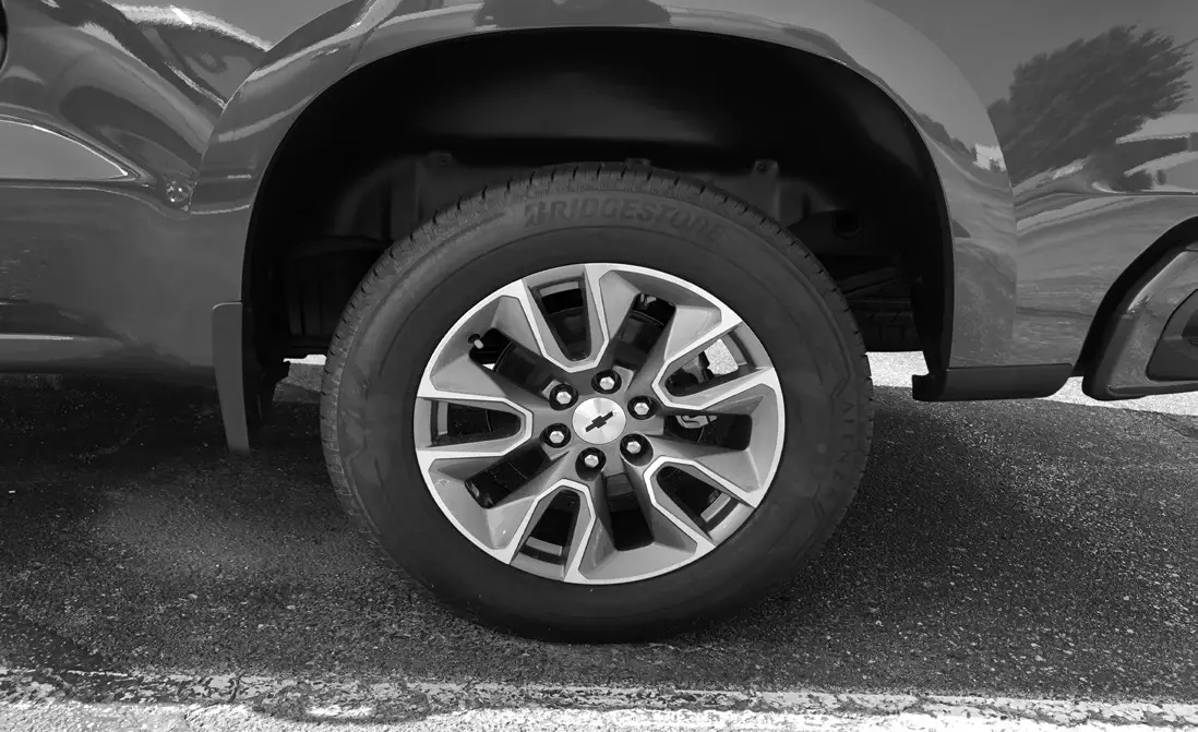 HUSKY 79061 Wheel Well Guards -fig10