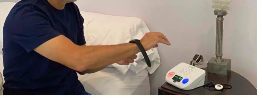 Mobilehelp Mhp-06799a Mobile Medical Alert Systems User Guide Mobilehelp Mhp-06799a Mobile Medical Alert Systems User Guide