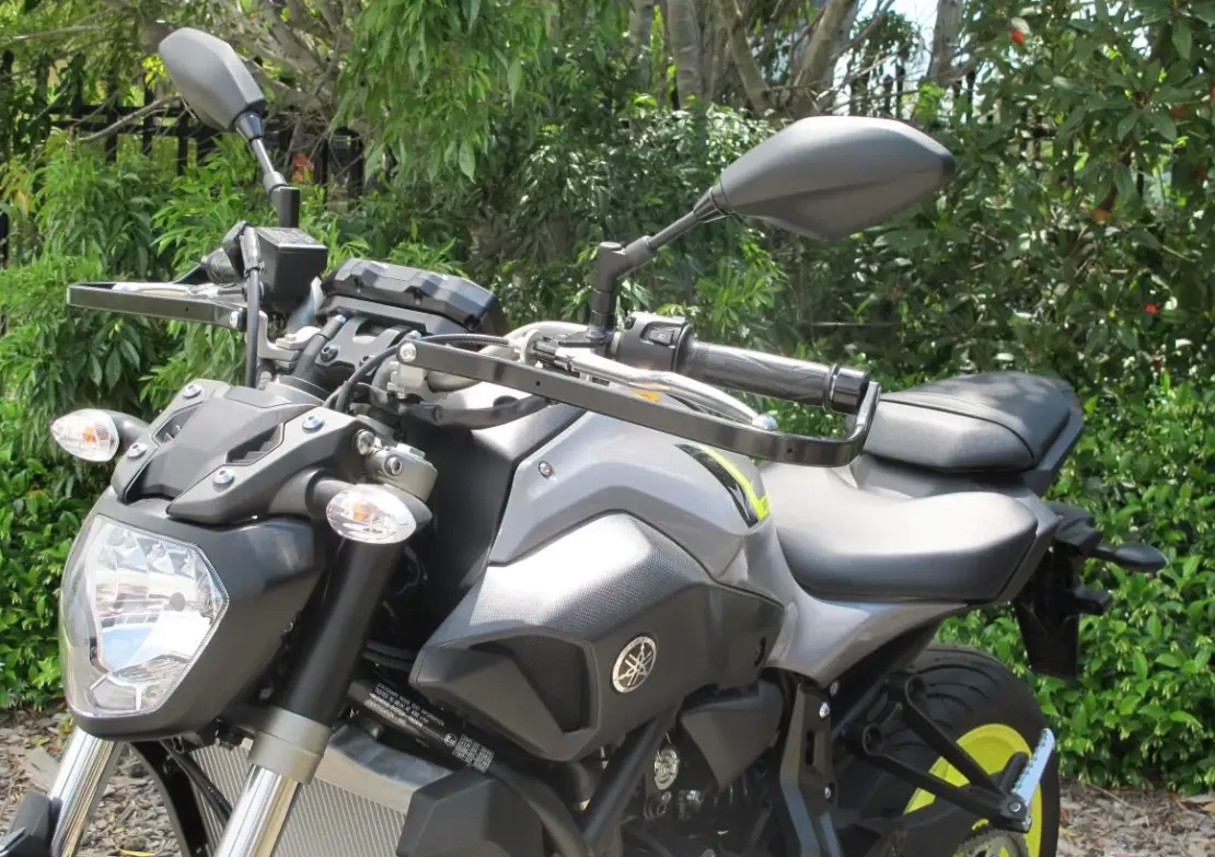 Barkbusters -YAMAHA-MT-07-Aluminum-Handguard-Kit-product