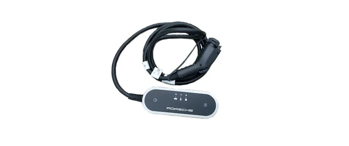 Porsche Skuhybcha Mobile Charger Plus User Manual