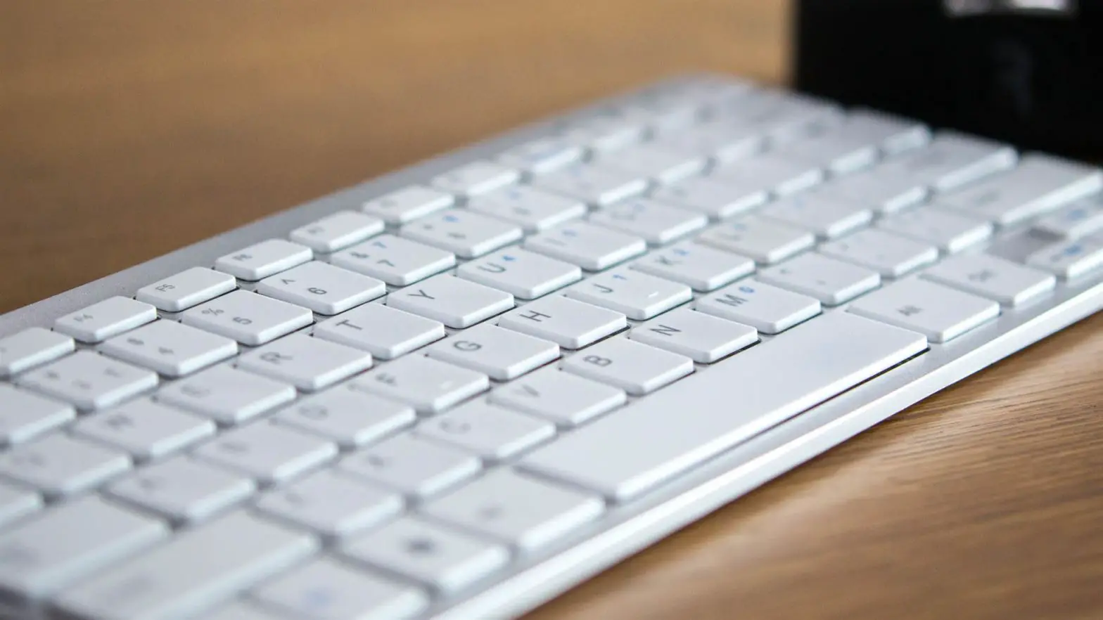 R-go Tools Compact Keyboard Qwertz User Manual