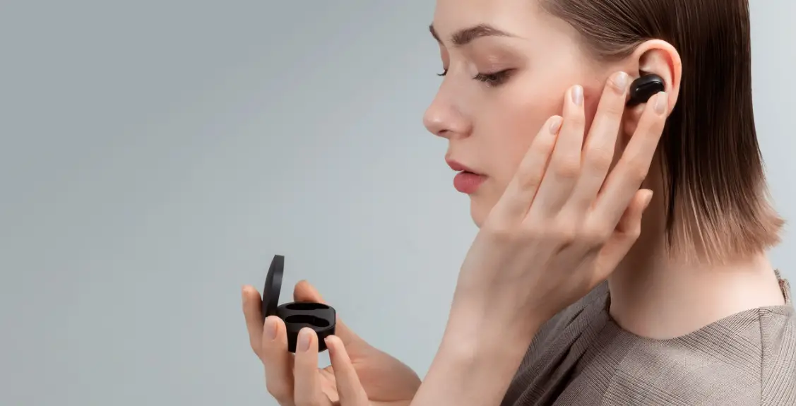 Shenzhen Swetz Sound Technology Iaebt600-2559-01 Truly Wire Free Earbuds User Manual