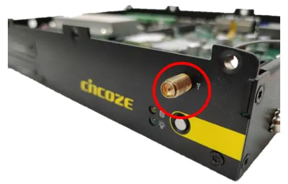 cincoze P2100 Series High Performance Convertible Computer -Installing Antennas1