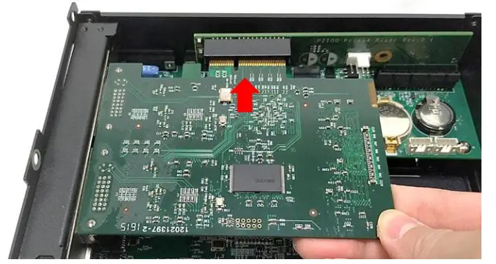 cincoze P2100 Series High Performance Convertible Computer - golden fingers of Riser card 1