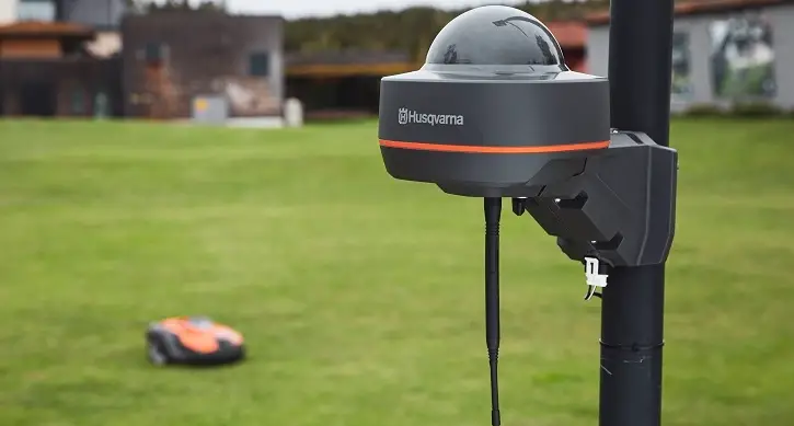 Husqvarna Huso2022 Epos Reference Station User Manual Husqvarna Huso2022 Epos Reference Station User Manual