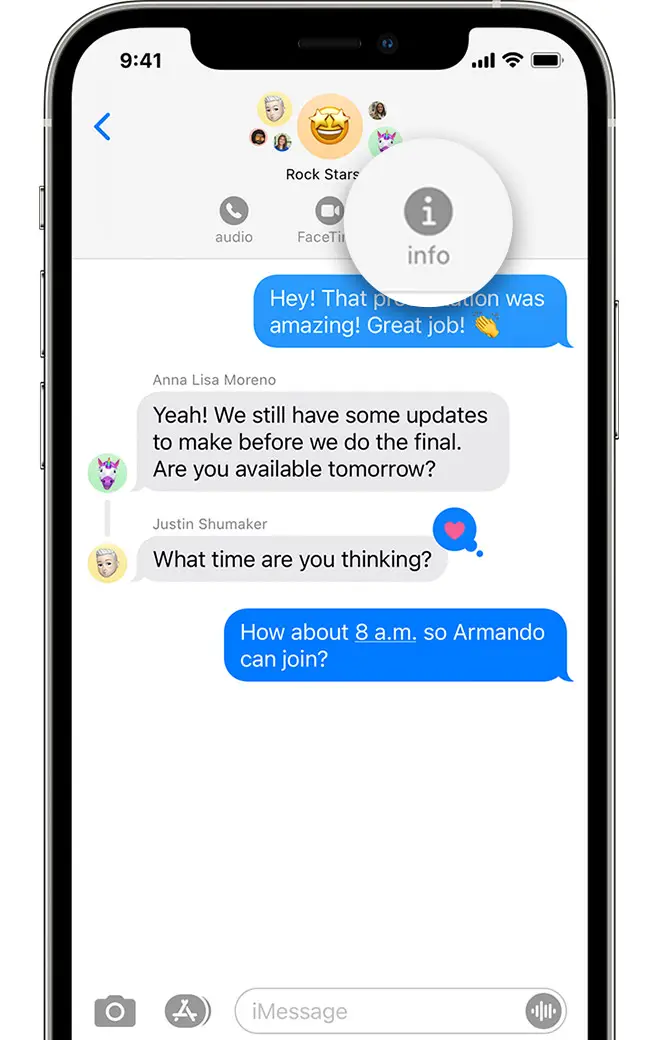 iPhone showing the info button on a group text message