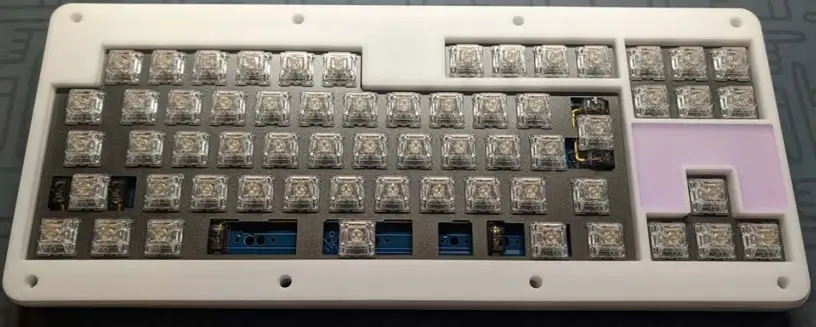 KuroTheCrazy 40rmie Invisibolt Case and PCB-14