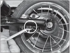 Razor DIRT ROCKET MX125 Rear Wheel Replacement -brake cable