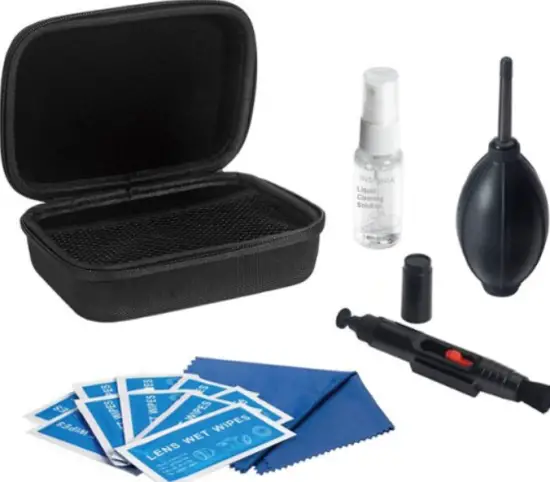 INSIGNIA NS-Q2CK Cleaning Kit for Oculus