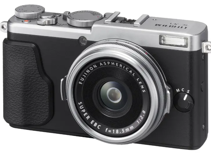Fujifilm X70 Digital Camera (Silver)