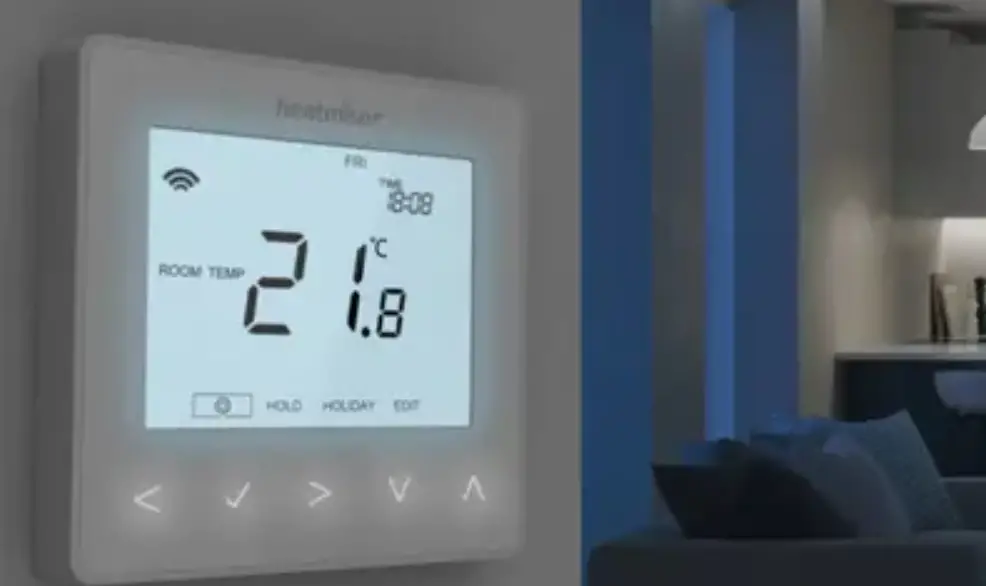 Watts D03 Electronic Room Thermostat Instruction Manual