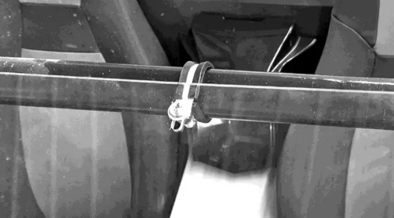 FALCON-RIDGE-YXZ1000R-Yamaha-Aero-Vent-Polycarbonate-Windshield-FIG-6