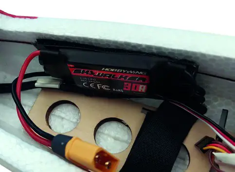 robbe TA 3404 ASW 15b 2.3m PNP Plane - INSTALLING THE AILERON SERVO 19