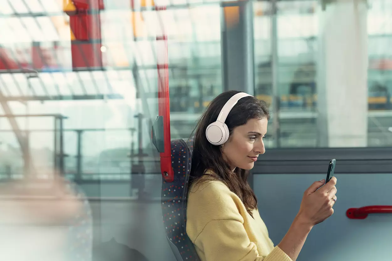 Philips Tah4205rd On-ear Wireless Headphones Datasheet