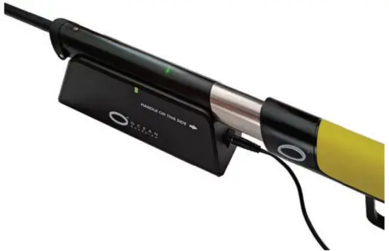 OCEAN GUARDIAN eSPEAR The Word's First Handheld Electrical Shark Deterrent - GREEN LED