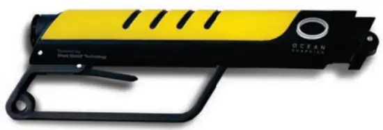 OCEAN GUARDIAN eSPEAR The Word's First Handheld Electrical Shark Deterrent - STAGE 6