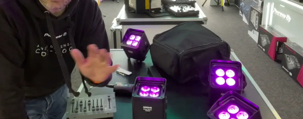 Equinox Eqled039 Colour Raider Lithium Battery Uplighter Pack User Manual Equinox Eqled039 Colour Raider Lithium Battery Uplighter Pack User Manual