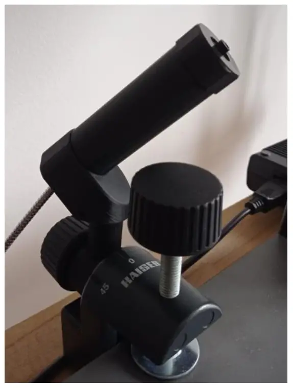 Positioning of calibration device