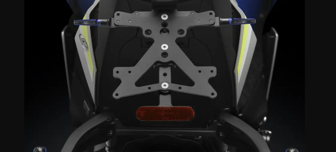 Rizoma Pt409 Fox License Plate User Manual