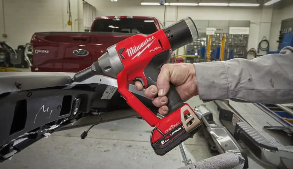 Milwaukee M18onefprt 18v 2 X 2.0ah Li-ion Redlithium Brushless Cordless Rivet Gun Instruction Manual Milwaukee M18onefprt 18v 2 X 2.0ah Li-ion Redlithium Brushless Cordless Rivet Gun Instruction Manual