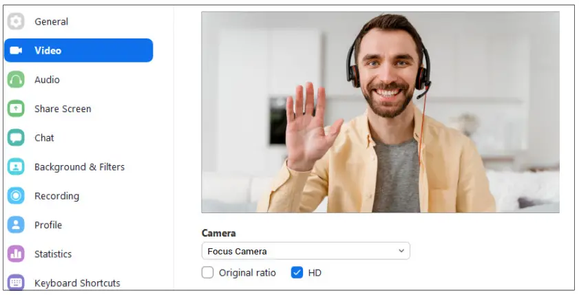 WyreStorm FOCUS 100 4K UHD and 1080p HD Ultra Wide Angle USB Webcam- Connecting To Zoom