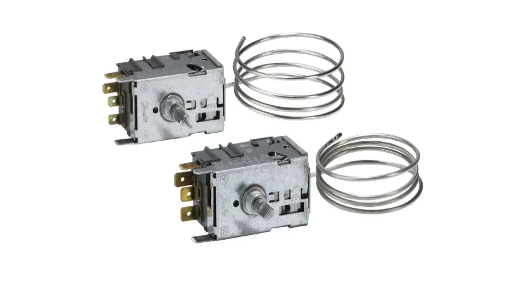 Danfoss 077z7 Service Thermostats Installation Guide Danfoss 077z7 Service Thermostats Installation Guide