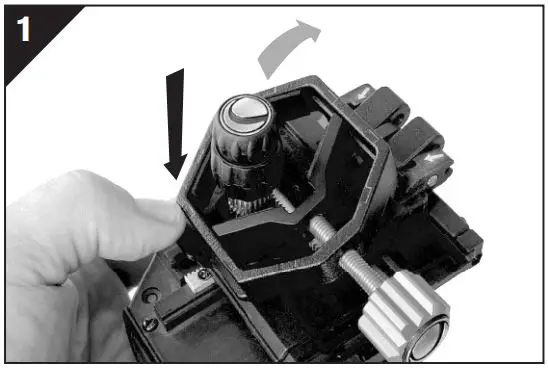 CELESTRON 81038 Universal Smartphone Adapter and Bluetooth Remote Instruction Manual - Press the lock tab to release the clamp.