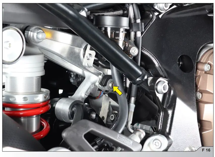 AkRAPOVIC Racing and Evolution Exhaust System for BMW S1000 R,RR - Figure 16