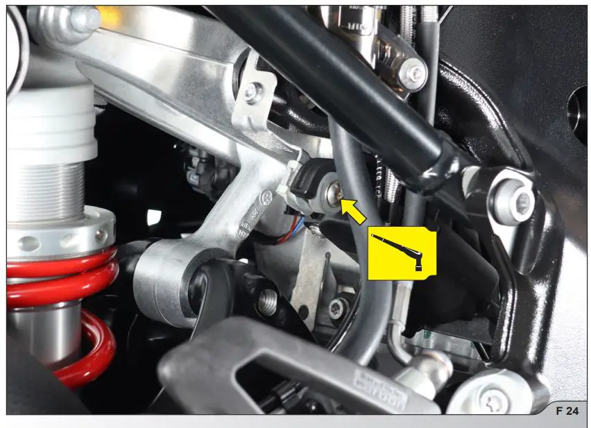 AkRAPOVIC Racing and Evolution Exhaust System for BMW S1000 R,RR - Figure 24