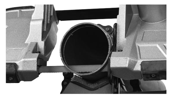 HARBOR FREIGHT 1678E-B Variable Speed Deep Cut Bandsaw Kit Owner's Manual - Hold saw securely at end of cut