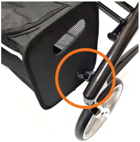 ATTACHING/REMOVING THE TOTE BAG