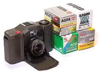 KIEV 35A 35mm Fixed-Lens Compact Camera-1