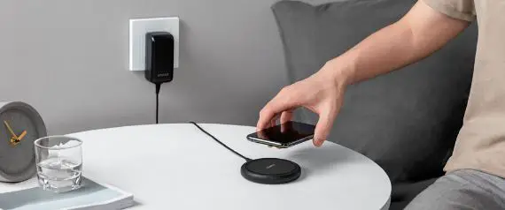 Anker A2519 Powerwave Ii Pad User Manual Anker A2519 Powerwave Ii Pad User Manual