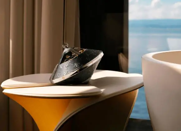 Louis Vuitton Qac000 Horizon Speaker User Guide