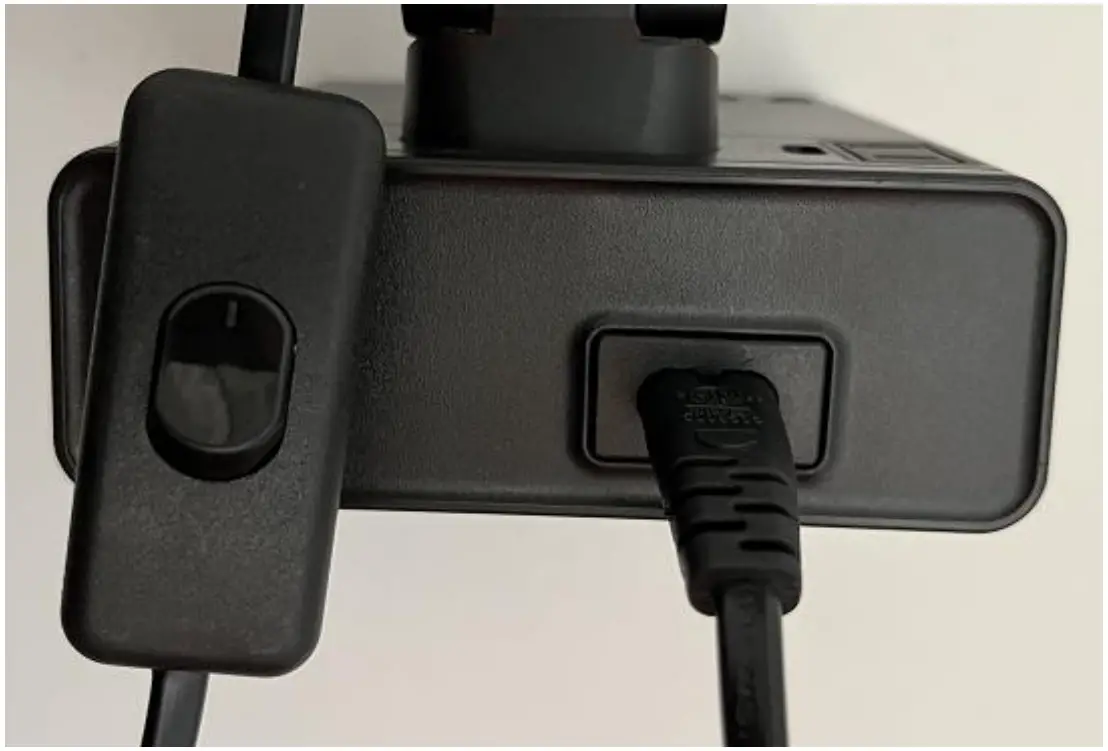 Shenzhen Sanpima Technology SPM TD08 Desk Lamp with Clock