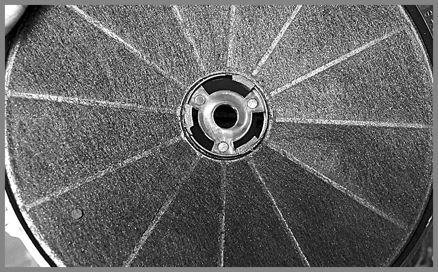 COSMO COS-668AS900 Wall Mount Range Hood User Manual - RECIRCULATING CHARCOAL FILTERS s2