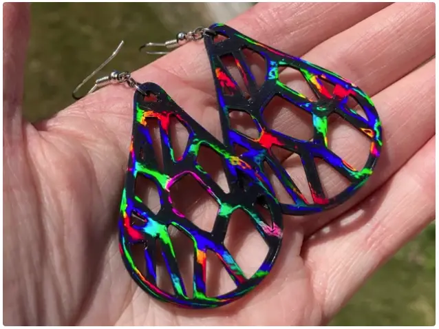 instructables-Holographic-Rainbow-Reflective-3D-Prints-product