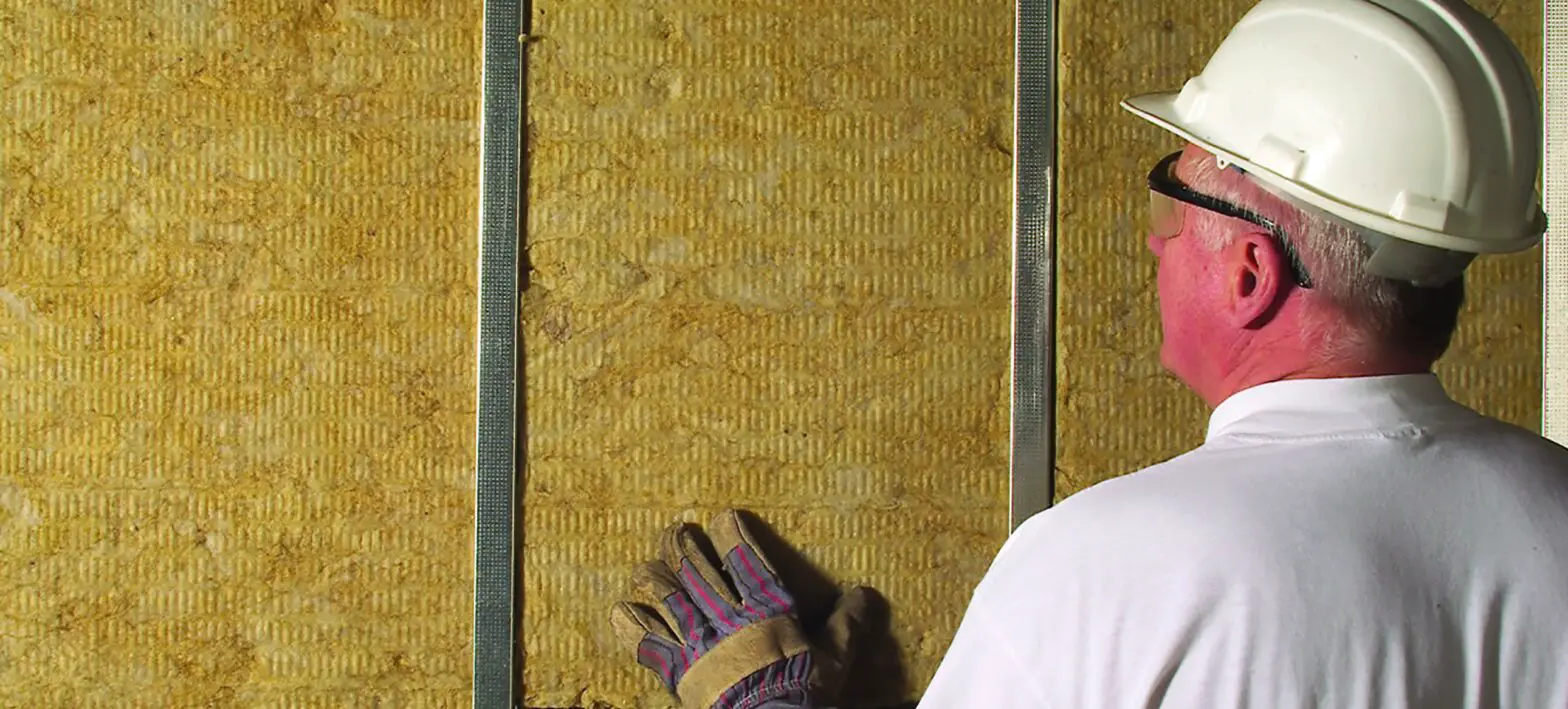 OWENS CORNING 1307069 23 Inch x 47 Inch R 30 Thermafiber Mineral Wool Insulation Batt - cover